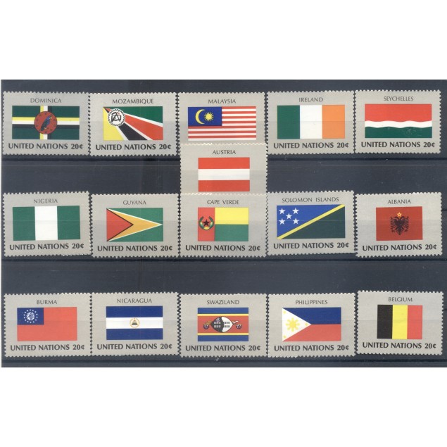 Nations Unies New York 1982 - Michel n. 397/412 -  Drapeaux des Nations Unies